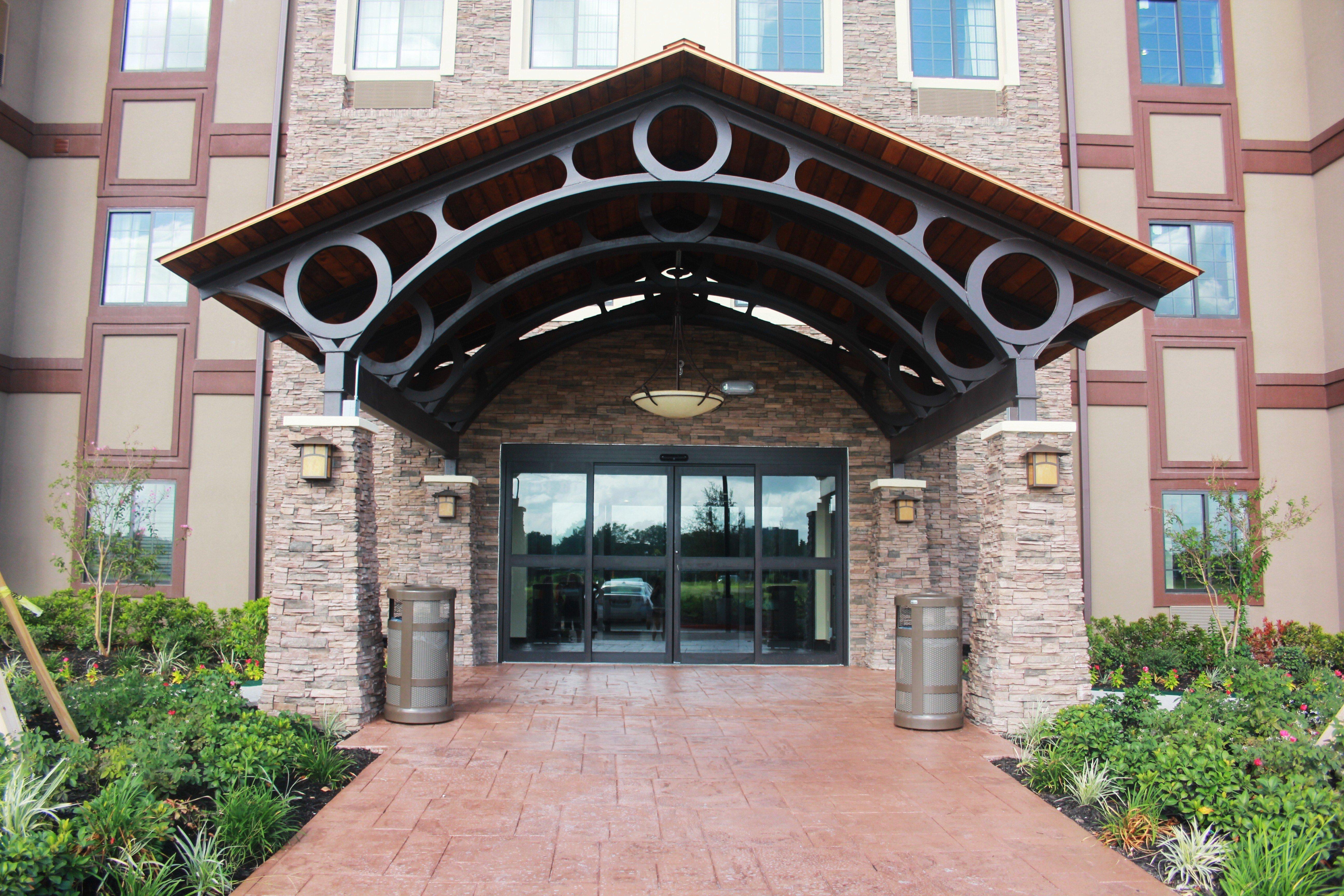 Staybridge - Iah Airport By Ihg Hotel 3*