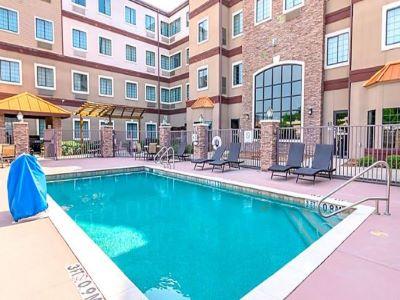 Staybridge - Iah Airport By Ihg Hotel Aldine
