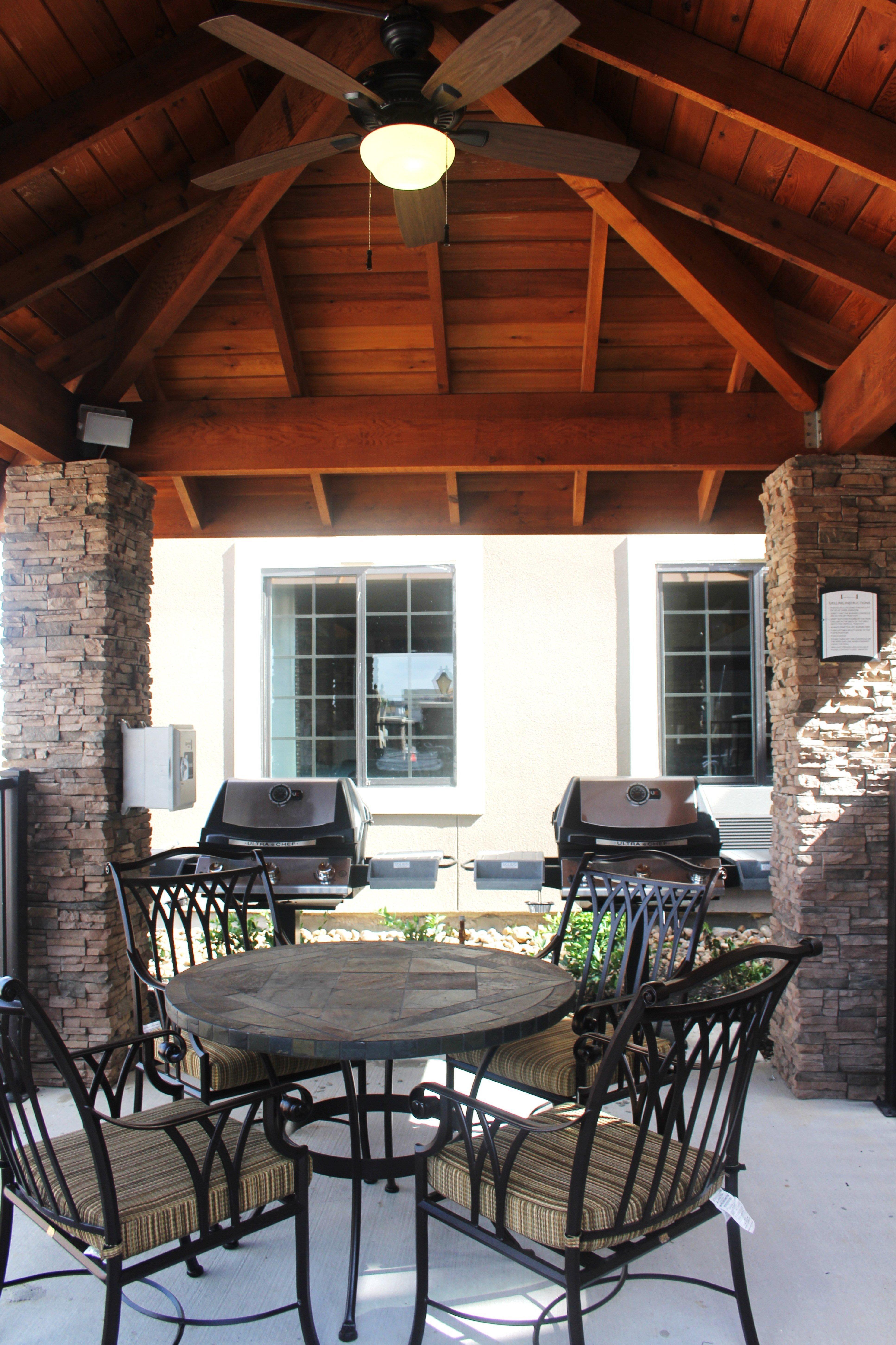 Staybridge Houston - Iah Airport By Ihg Hotel 3*